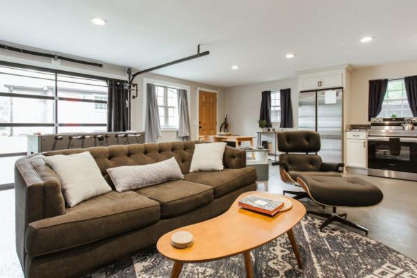 Greenway Garage With Firepit Атенс Екстер'єр фото